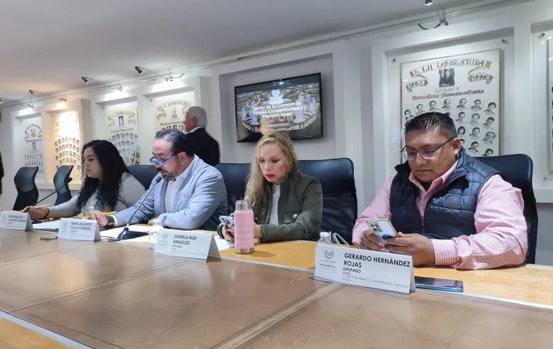 congreso-puebla-trabajadores-al-servicio-del-estado