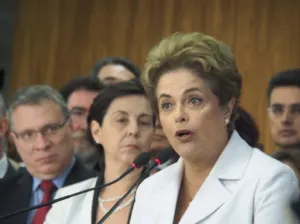 Juicio político busca impunidad de corruptos en Brasil: Rousseff