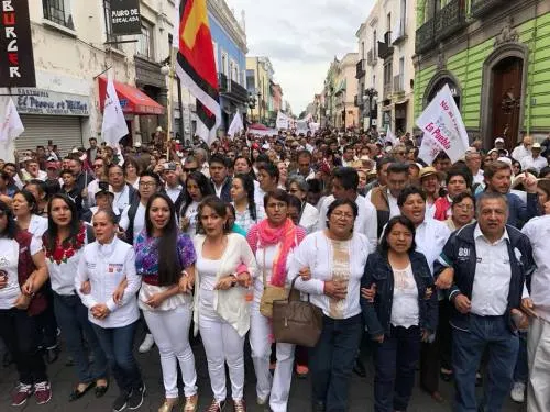 La descafeinada marcha de Morena