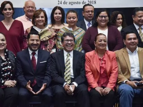 Perfilan a Batres para presidir el Senado