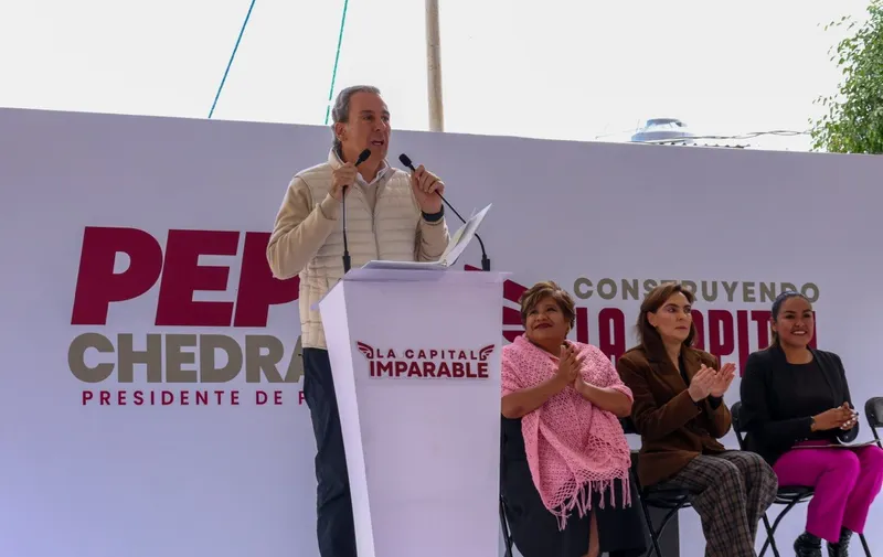 Mejora Ayuntamiento de Puebla calles, alumbrado y servicios en Ignacio Romero Vargas