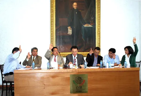 Acuerda Comisión Permanente apoyo a migrantes poblanos