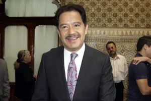 Nacho Mier se desmarca del PRI