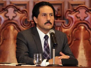 La BUAP no tiene deudas con el SAT: Alfonso Esparza