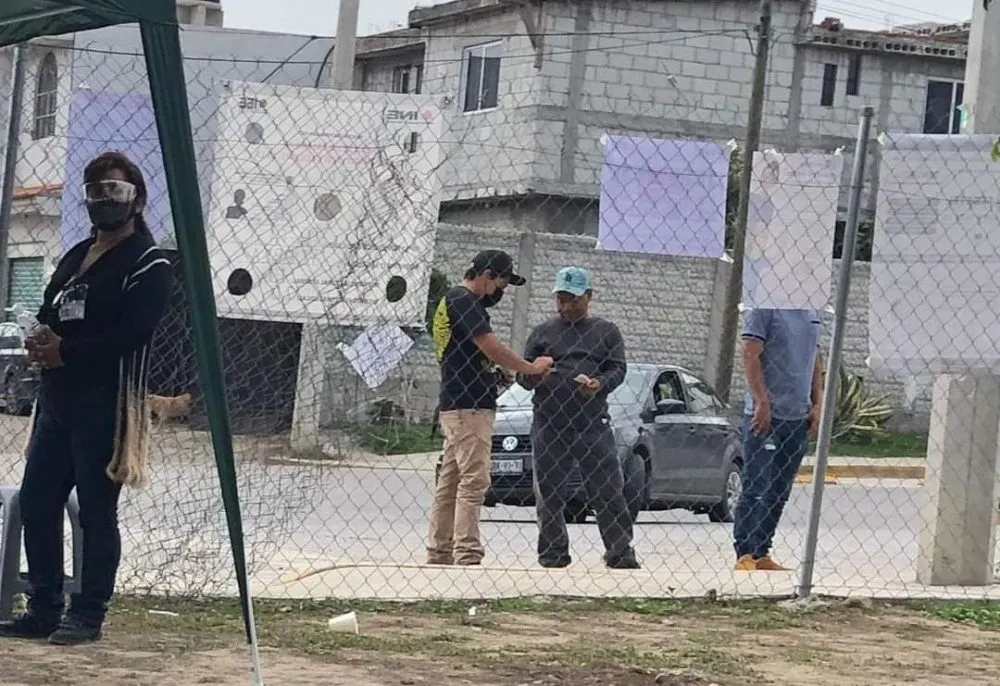 Afirman que operadores de Toño López compraron votos en el Distrito 20