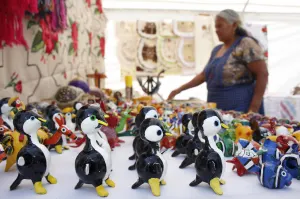 Fonart aboga para que artesanos poblanos registren su marca