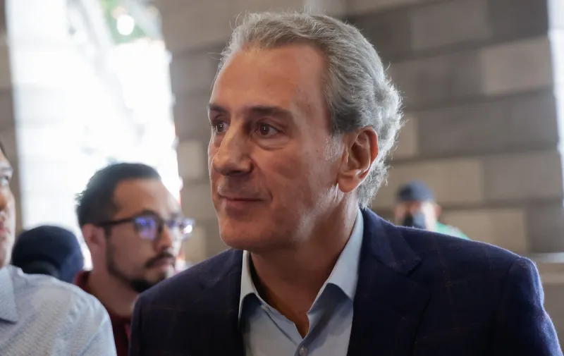 “Ese Marito me sueña”: Chedraui responde a Riestra por posible licencia para buscar reelección