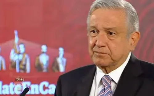 AMLO admite que faltan especialistas para atender pacientes con Covid-19