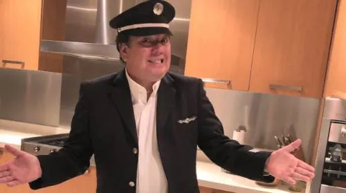 Coque Muñiz defiende a Luisito Rey: “Fue mi padrino y testigo en mi boda”