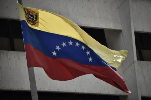 Perú expulsa a embajador de Venezuela