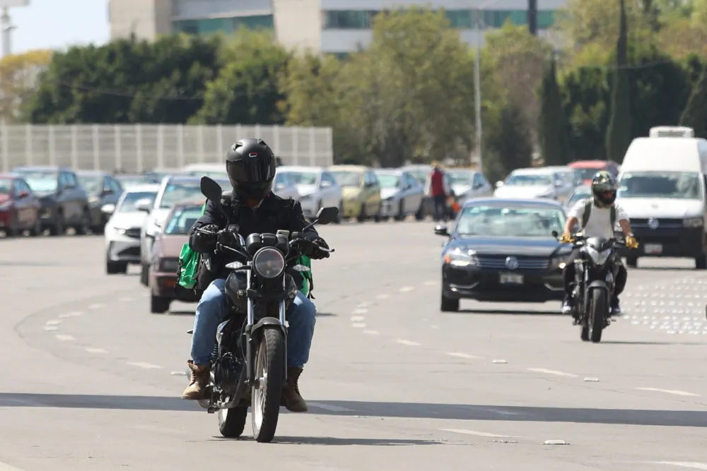 Anuncia Alejandro Armenta reactivación de ley para regular uso de motocicletas y frenar delitos en Puebla