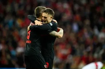 Bayer Leverkusen rescata un empate agónico al minuto 97