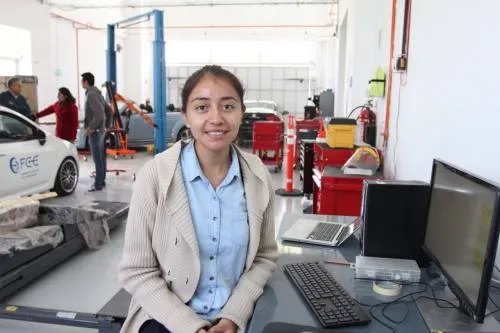 Estudiante de la BUAP competirá en la final del programa Infiniti Engineering Academy
