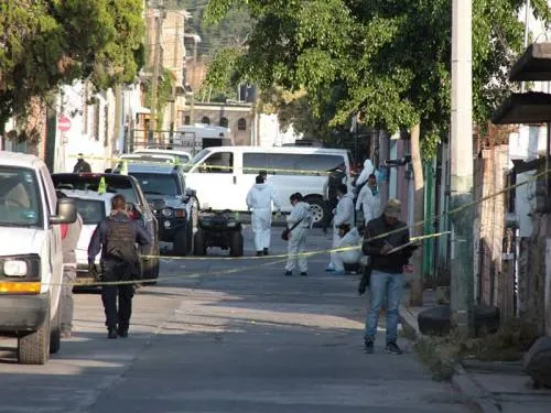 Acribillan a familia en Temixco; mueren seis personas