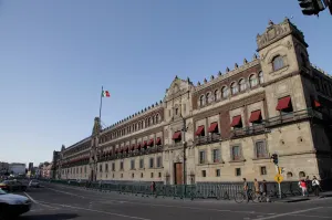 Papa, primer Pontífice en acceder al Palacio Nacional