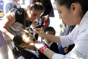 Crea egresado UDLAP primera cartilla de vacunación digital en México
