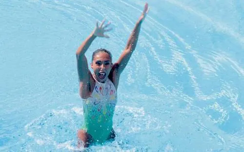 Mexicana Joana Jiménez se lleva la medalla de oro en natación artística en Barranquilla