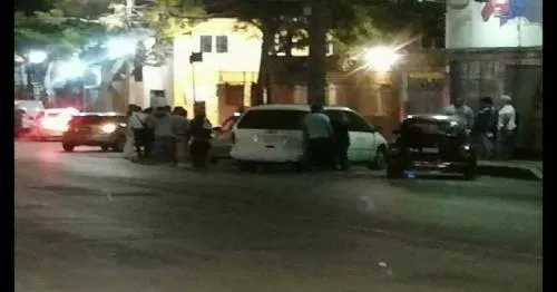 Mujer pierde la vida en medio de una balacera