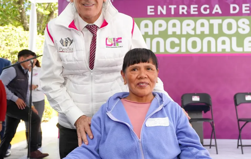 MariElise Budib y Pepe Chedraui entregaron 122 aparatos funcionales a personas con discapacidad