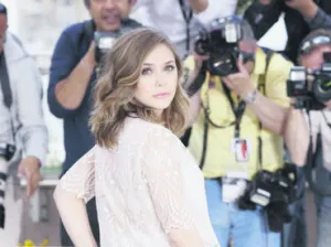 Elizabeth Olsen nos tiene embrujados