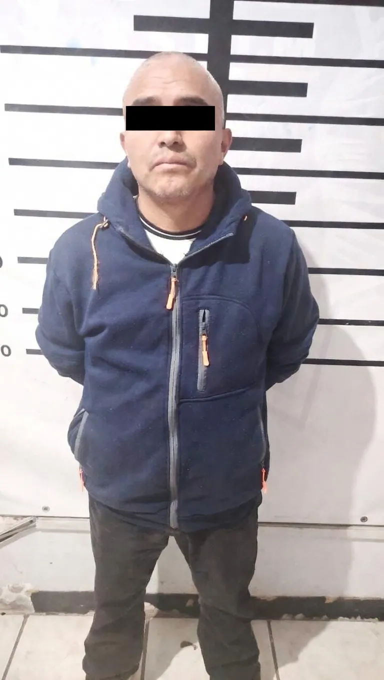 Autoridades de Puebla y Tlaxcala, en coordinación con fuerzas federales, lograron la detención de dos personas con órdenes de aprehensión durante un despliegue en la carretera México-Tlaxcala