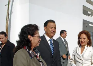 Preparan jubilación de Guillermo Nares de la BUAP