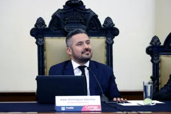 Equipo de Adán Domínguez acude al Congreso para cabildear línea de crédito por 600 mdp