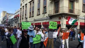 GALERÍA: Marchan poblanos para protestar contra el “gasolinazo”
