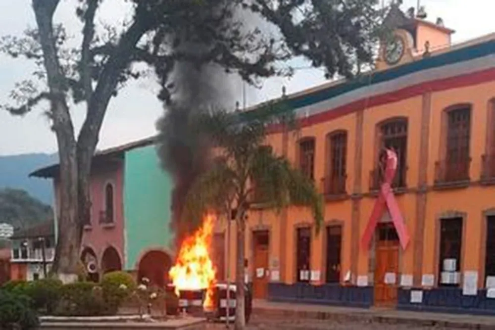 Los abusos de morenovallistas detonaron la violencia de Pahuatlán