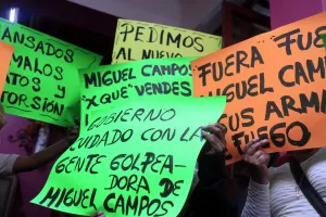Locatarios de Central de Abastos acusan a su líder por corrupción