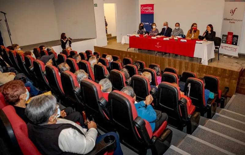 SMDIF Puebla y Alianza Francesa