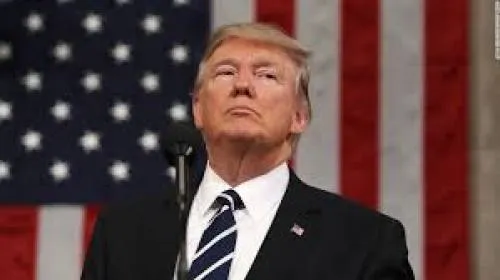 Trump se declara “reivindicado” tras testimonio de Comey