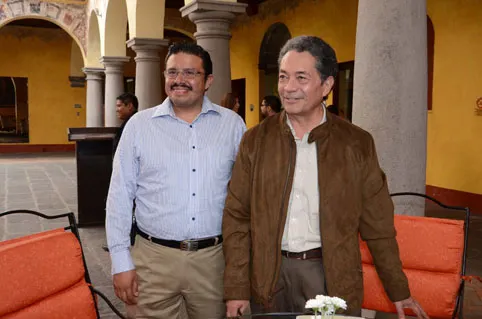 Arturo Loyola me respalda como líder del CDE perredista: Cotoñeto