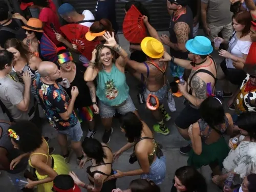 Luchan contra acoso en carnaval de Brasil, donde ‘todo vale’