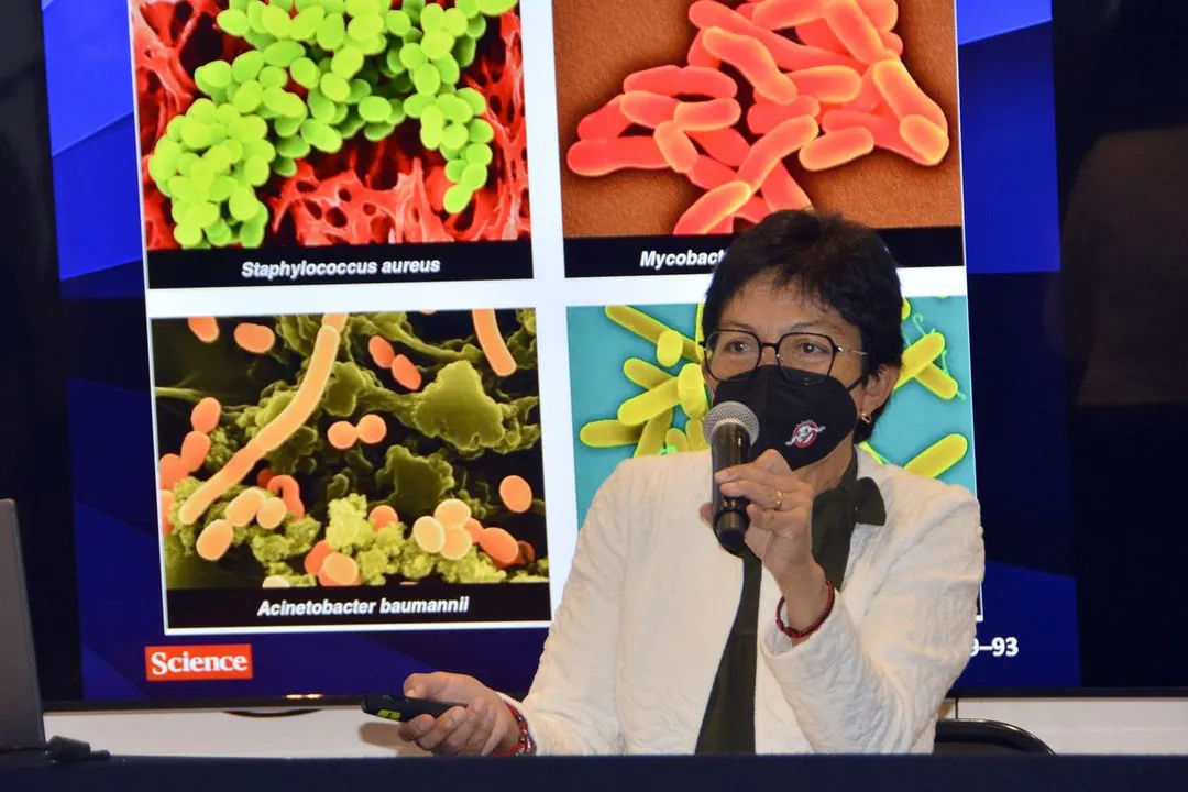 Buap Lilia Cedillo Conferencia Enfermedades Microbianas