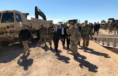 Militares de EEUU en frontera con México podrán intervenir con ‘macanas’: Jim Mattis