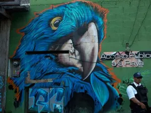 Taxista que ayudó a agresor de Playa del Carmen; expolicía con antecedentes de ‘extorsión’