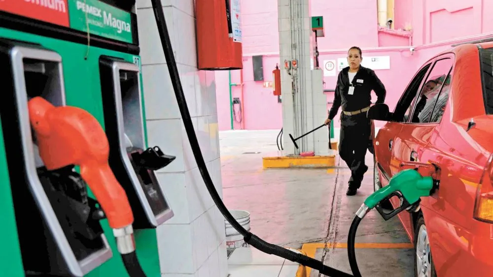 Hacienda aumenta 7.3% el IEPS para los tres combustibles