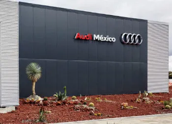 Miguel Barbosa exhorta a trabajadores sindicalizados de Audi y a la empresa a entablar un buen diálogo