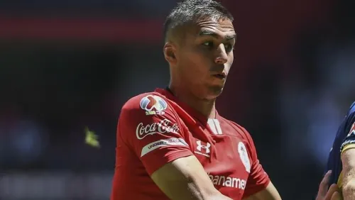 Denuncia Fernando Tobio que Toluca lo obligó a entrenar pese a tener Covid-19