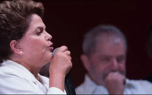 Acusan a Lula y a Dilma de lavado de dinero en Petrobras