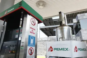Deplora Servicar declaraciones del COE sobre baja de precio en gasolinas