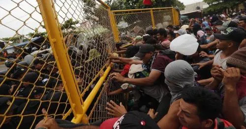 Tras enfrentamientos, muere migrante hondureño en frontera de Guatemala