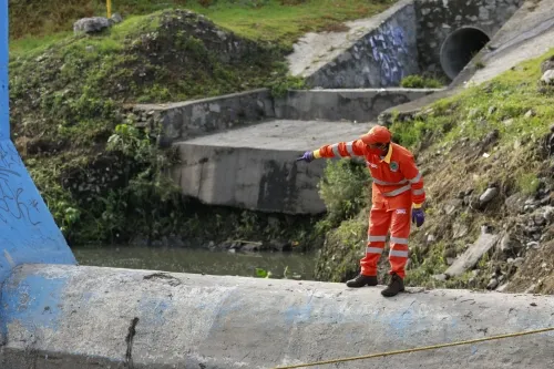 Gobierno de la Ciudad recolecta más de 600 toneladas de basura en ríos y barrancas