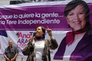 De última El Bronco deja plantado a Ana Tere