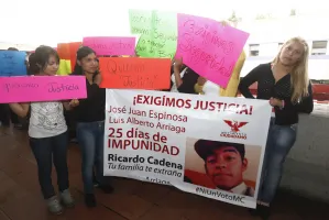 Exigen justicia por asesinato de Ricardo Cadena en debate del Distrito X