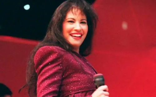 ‘Como la flor, con tanto amor’ Selena recibirá su estrella en Hollywood