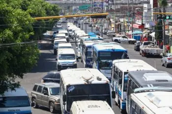 Transportistas de Puebla advierten protesta contra revista vehicular
