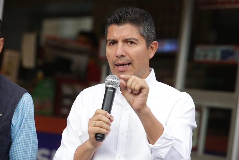 Avalan priistas y panistas solicitud de crédito de Eduardo Rivera para obras en la ciudad