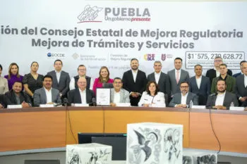 Con Sergio Salomón Céspedes, Puebla se convirtió en el segundo estado con menor carga burocrática